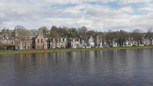 12-inverness-riverside
